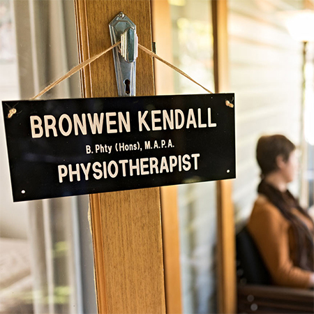 Bronwen Kendall therapist on Natural Therapy Pages