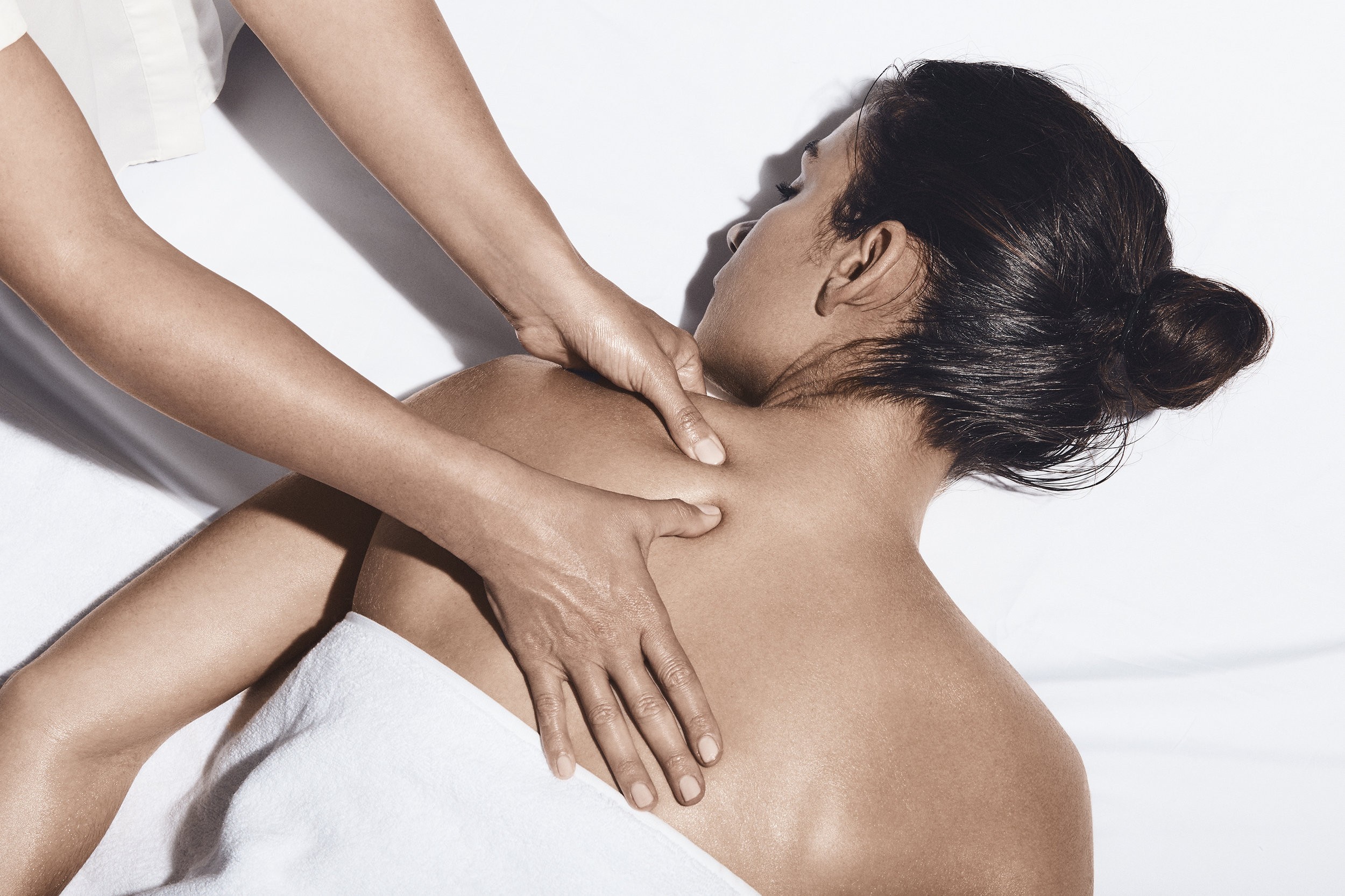 Murraya Wellness Spa therapist on Natural Therapy Pages
