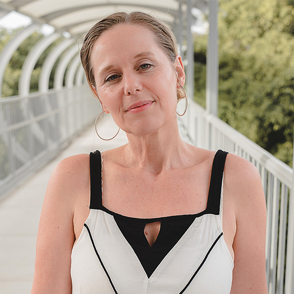 Lea Rutter therapist on Natural Therapy Pages