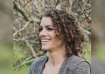 Amanda Downsborough therapist on Natural Therapy Pages